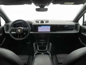 Porsche Cayenne (2024) thumbnail 9