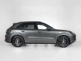 Porsche Cayenne (2024) thumbnail 10