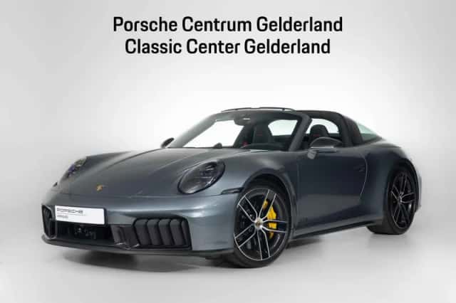 Porsche 911 (2025) thumbnail 1