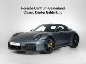 Porsche 911 (2025)