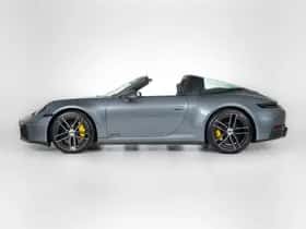Porsche 911 (2025) thumbnail 11