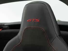 Porsche 911 (2025) thumbnail 17