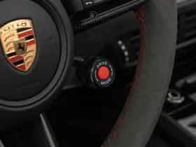 Porsche 911 (2025) thumbnail 38