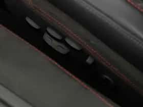 Porsche 911 (2025) thumbnail 43