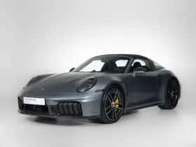 Porsche 911 (2025) thumbnail 6