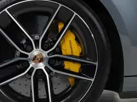 Porsche 911 (2025) thumbnail 51