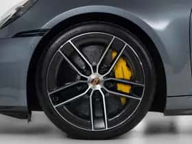 Porsche 911 (2025) thumbnail 52