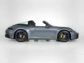 Porsche 911 (2025) thumbnail 10