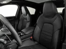 Porsche Cayenne (2025) thumbnail 4