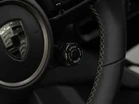 Porsche Cayenne (2025) thumbnail 40