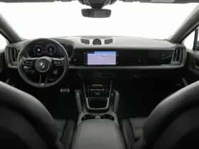 Porsche Cayenne (2025) thumbnail 9