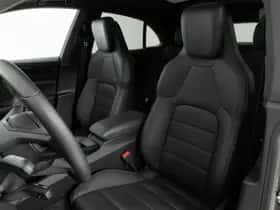 Porsche Macan (2025) thumbnail 4