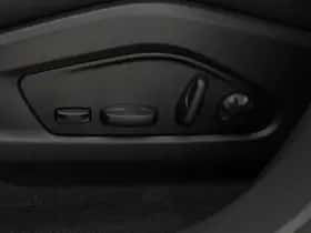 Porsche Macan (2025) thumbnail 40