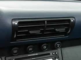 Porsche 911 (1996) thumbnail 44