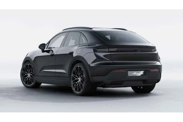 Porsche Macan (2025) thumbnail 2