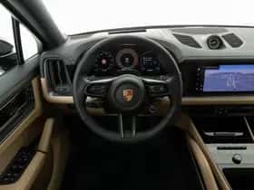 Porsche Cayenne (2026) thumbnail 12