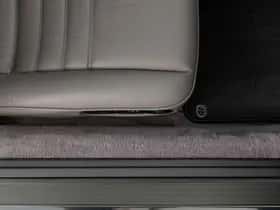 Porsche 911 (1991) thumbnail 36