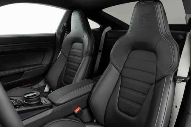 Porsche 911 (2026) thumbnail 3