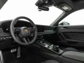 Porsche 911 (2026) thumbnail 4