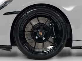Porsche 911 (2026) thumbnail 50
