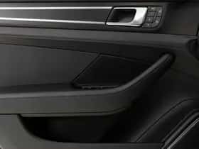Porsche Panamera (2024) thumbnail 18