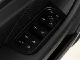 Porsche Panamera (2024) thumbnail 40