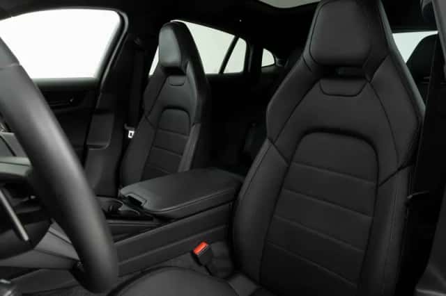 Porsche Panamera (2025) thumbnail 4