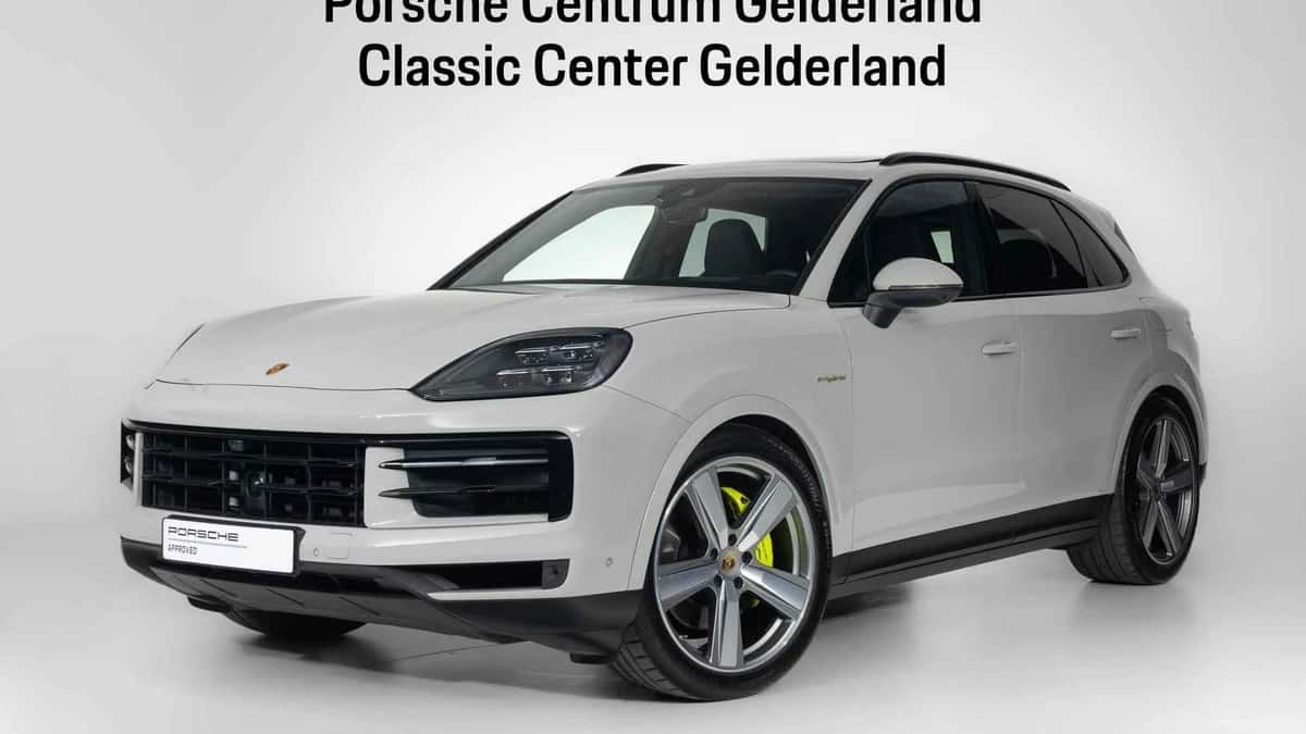 Porsche Cayenne (2024) — foto 1