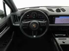 Porsche Cayenne (2024) thumbnail 17
