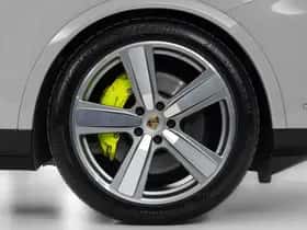 Porsche Cayenne (2024) thumbnail 20