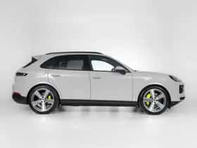 Porsche Cayenne (2024) thumbnail 10