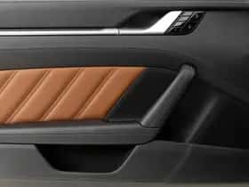 Porsche 911 (2021) thumbnail 23