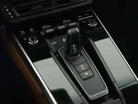 Porsche 911 (2021) thumbnail 35