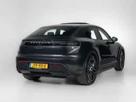 Porsche Macan (2026) thumbnail 2