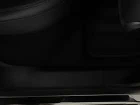 Porsche Macan (2026) thumbnail 26