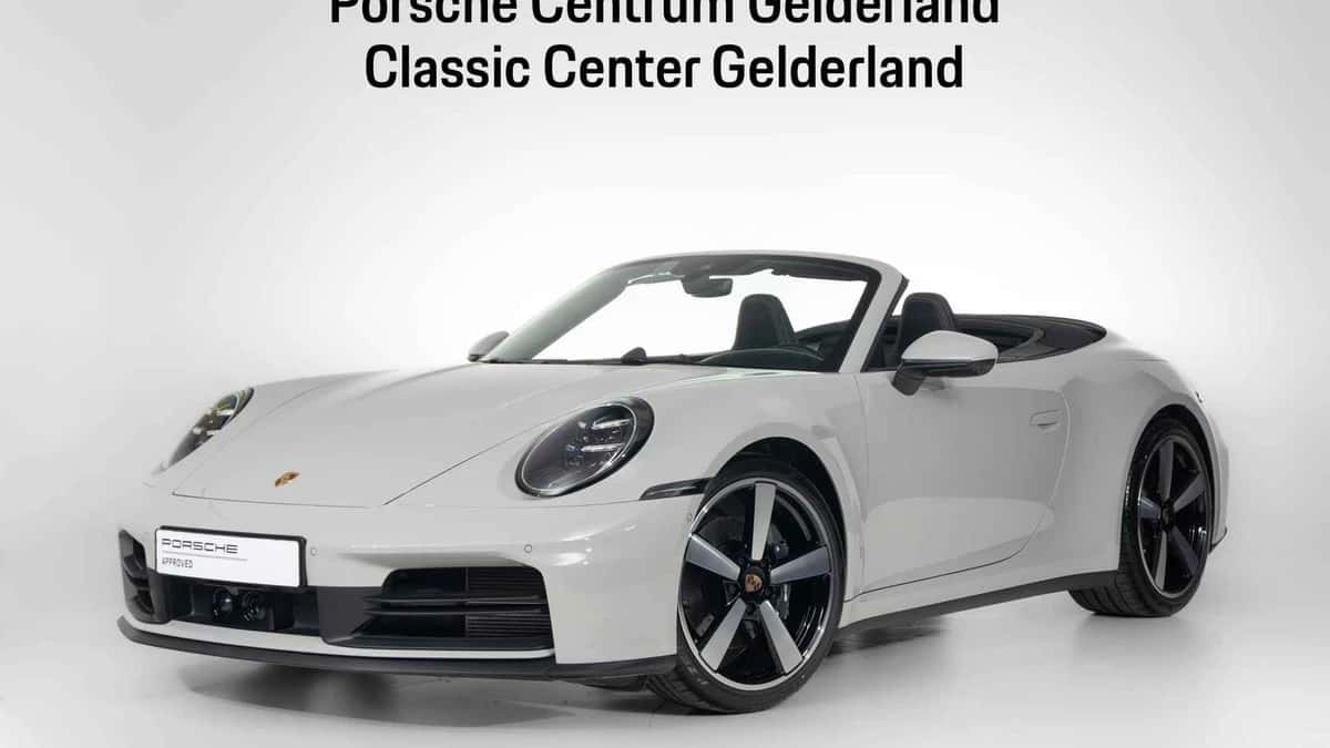 Porsche 911 (2025) — foto 1