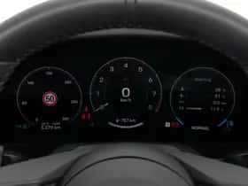 Porsche 911 (2025) thumbnail 16