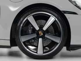 Porsche 911 (2025) thumbnail 32