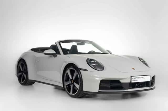 Porsche 911 (2025) thumbnail 5