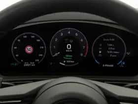 Porsche Cayenne (2025) thumbnail 16