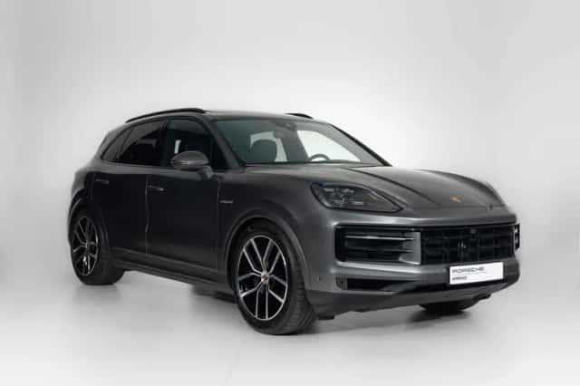 Porsche Cayenne (2025) thumbnail 5