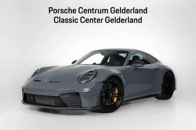 Porsche 911 (2025) thumbnail 1