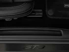 Porsche 911 (2025) thumbnail 30