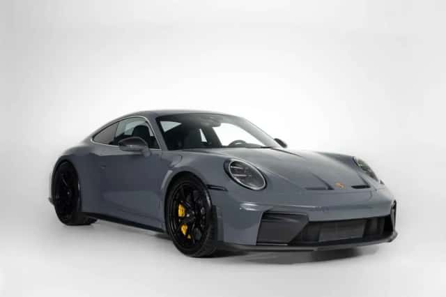 Porsche 911 (2025) thumbnail 5
