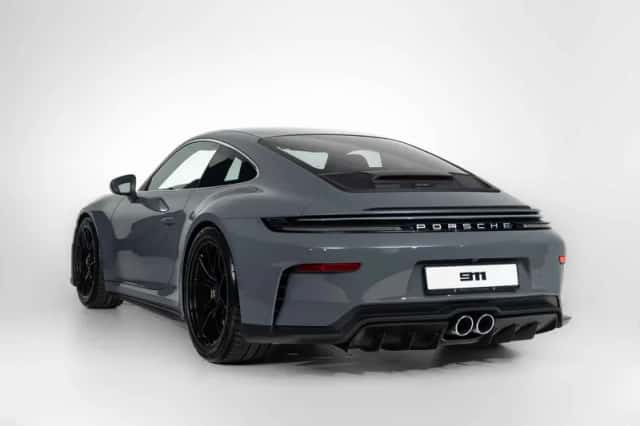 Porsche 911 (2025) thumbnail 6