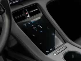 Porsche Taycan (2022) thumbnail 13