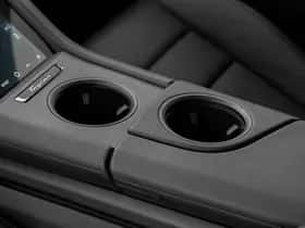 Porsche Taycan (2022) thumbnail 14