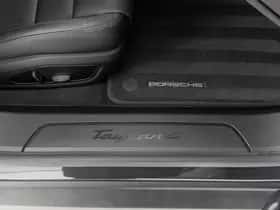 Porsche Taycan (2022) thumbnail 30