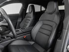 Porsche Taycan (2022) thumbnail 4