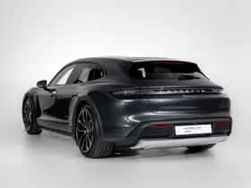 Porsche Taycan (2022) thumbnail 5